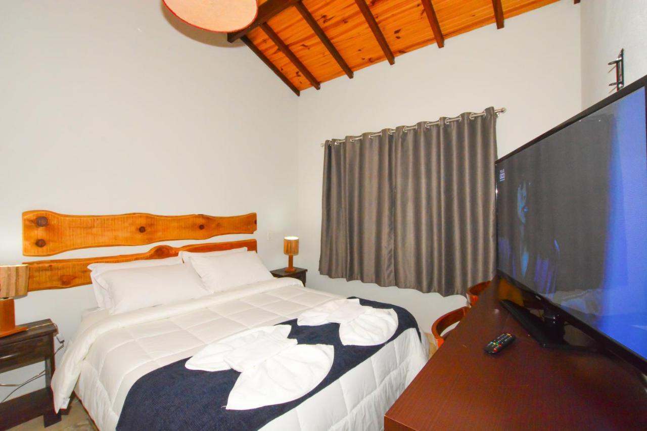 Maison Bleue Suites มงชิแวร์จิ ภายนอก รูปภาพ