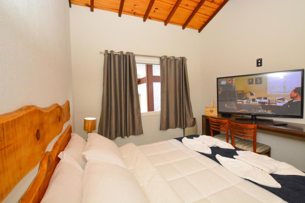 Maison Bleue Suites มงชิแวร์จิ ภายนอก รูปภาพ