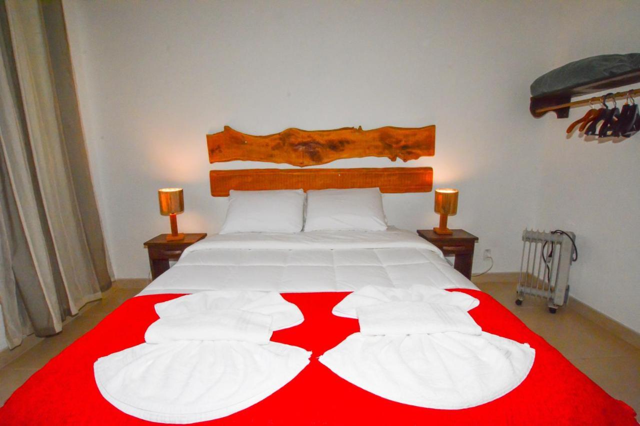 Maison Bleue Suites มงชิแวร์จิ ภายนอก รูปภาพ